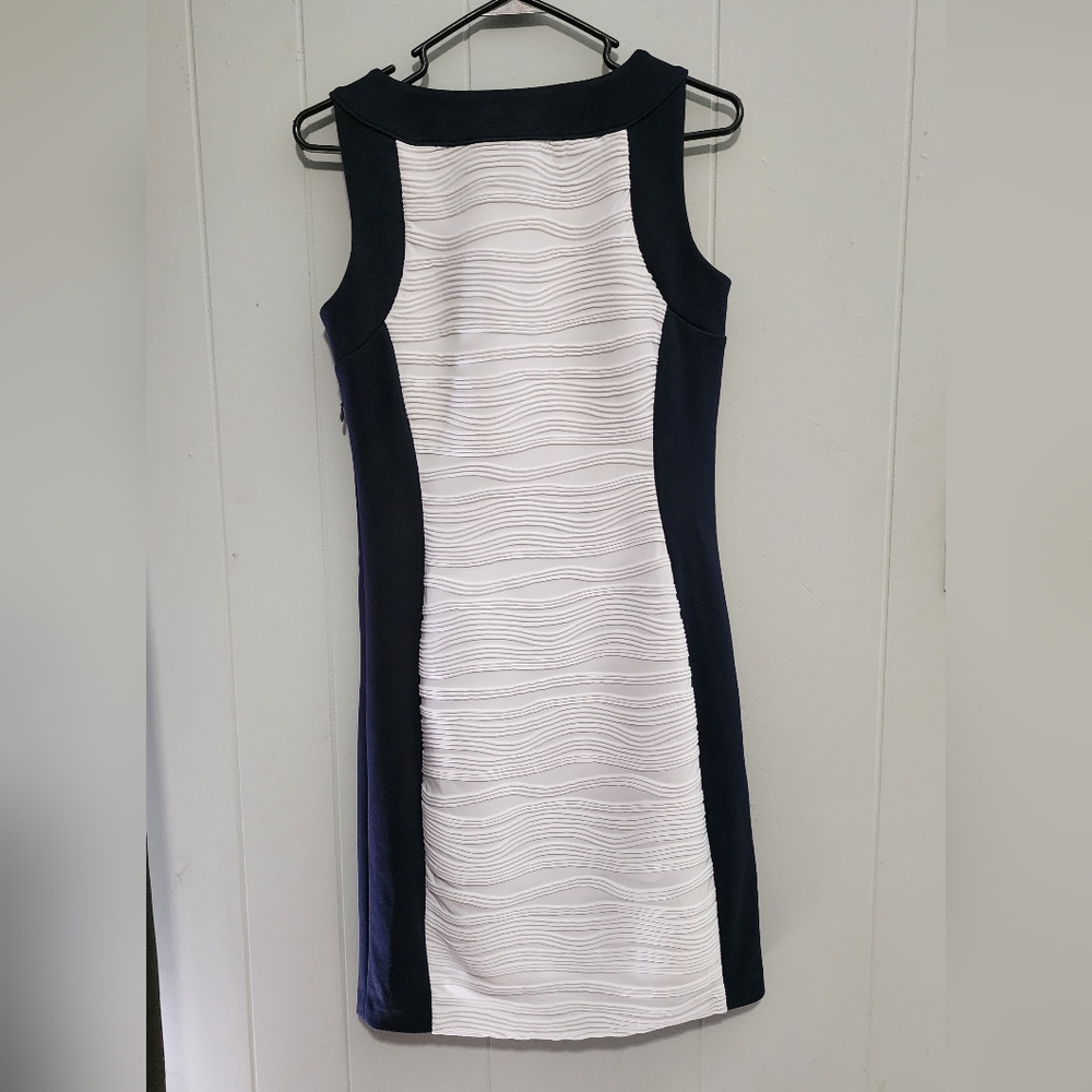 Calvin Klein Classy Gorgeous 😍 Navy Blue And White Dress - Picture 2 of 16